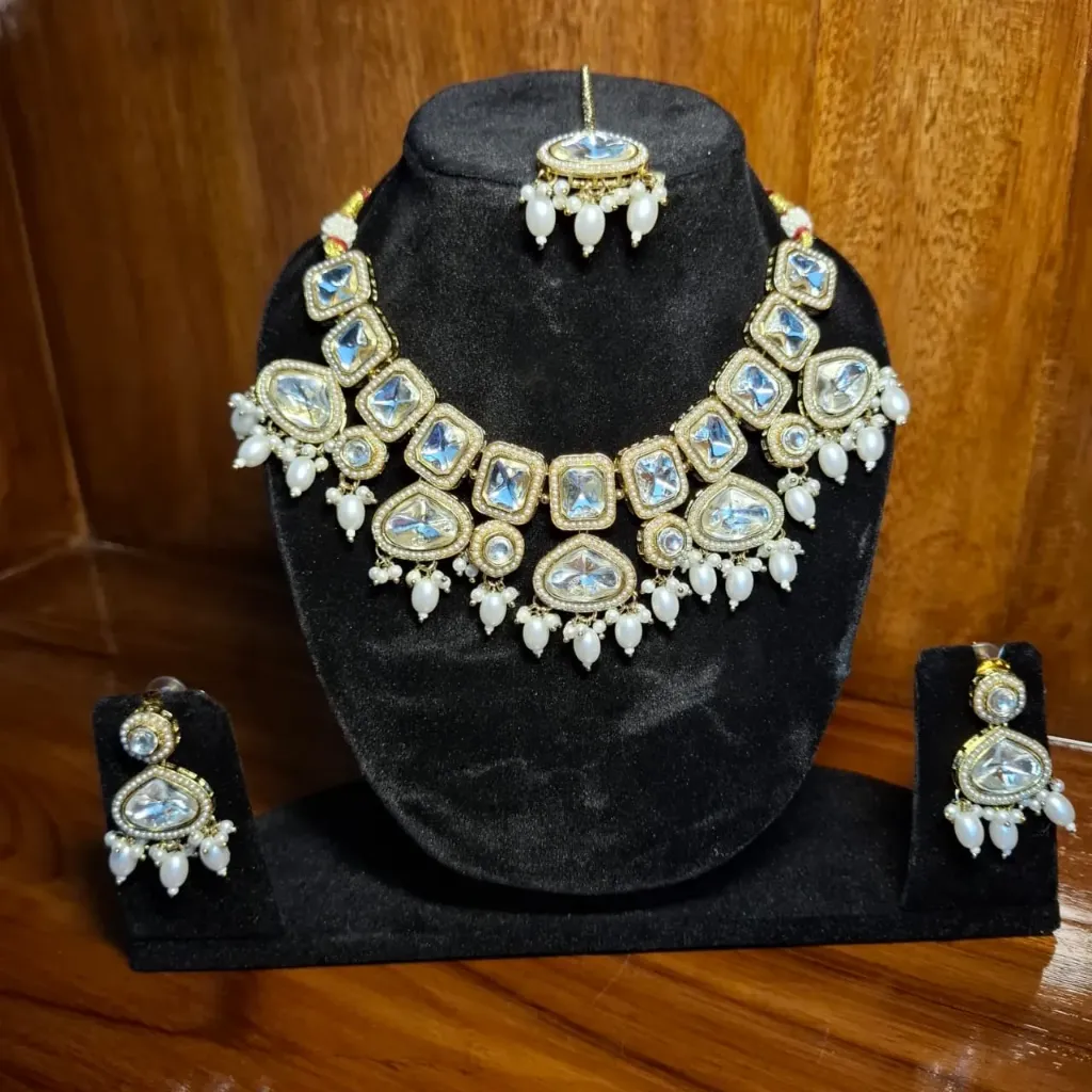 White Pearl & Mosanite Set